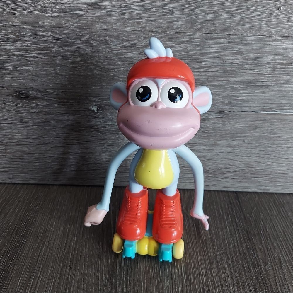 2012 Viacom 8" Dora the Explorer Boots the Monkey on Roller Skates Figure Toy